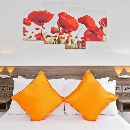 Metro Service Apartments Bedford Bagian luar foto