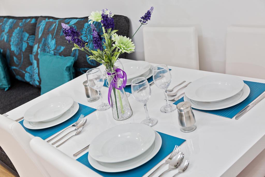 Metro Service Apartments Bedford Bagian luar foto