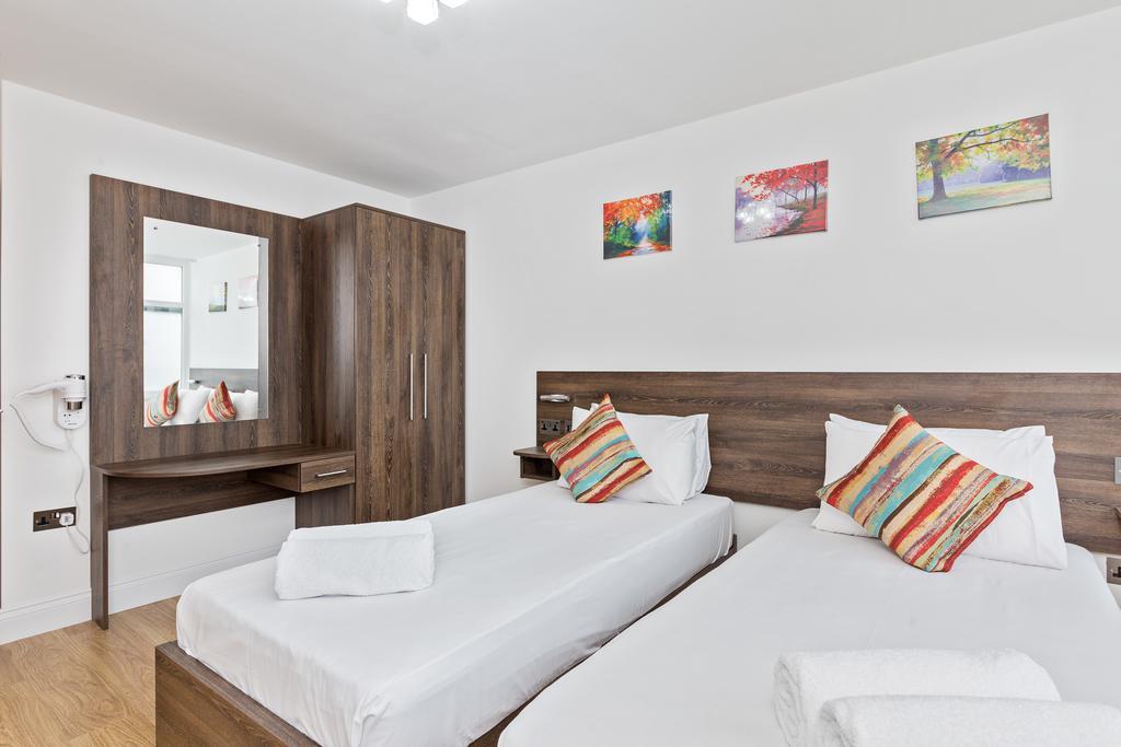 Metro Service Apartments Bedford Bagian luar foto