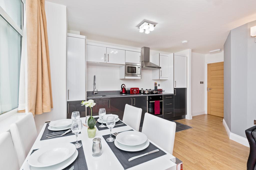 Metro Service Apartments Bedford Bagian luar foto