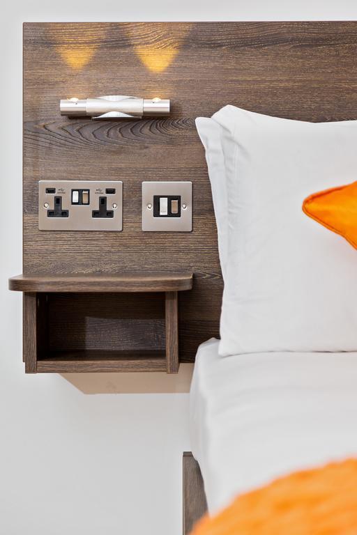Metro Service Apartments Bedford Bagian luar foto